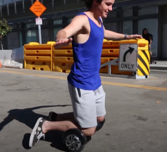 Triky na hoverboardu